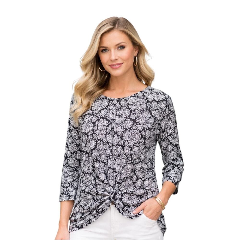 Ruby Rd. Black And White Floral  Print Top Size Medium NWT